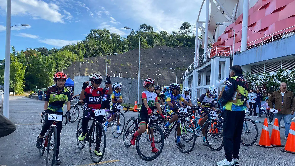 Serial Infantil de Ciclismo en el Velódromo Internacional de Xalap