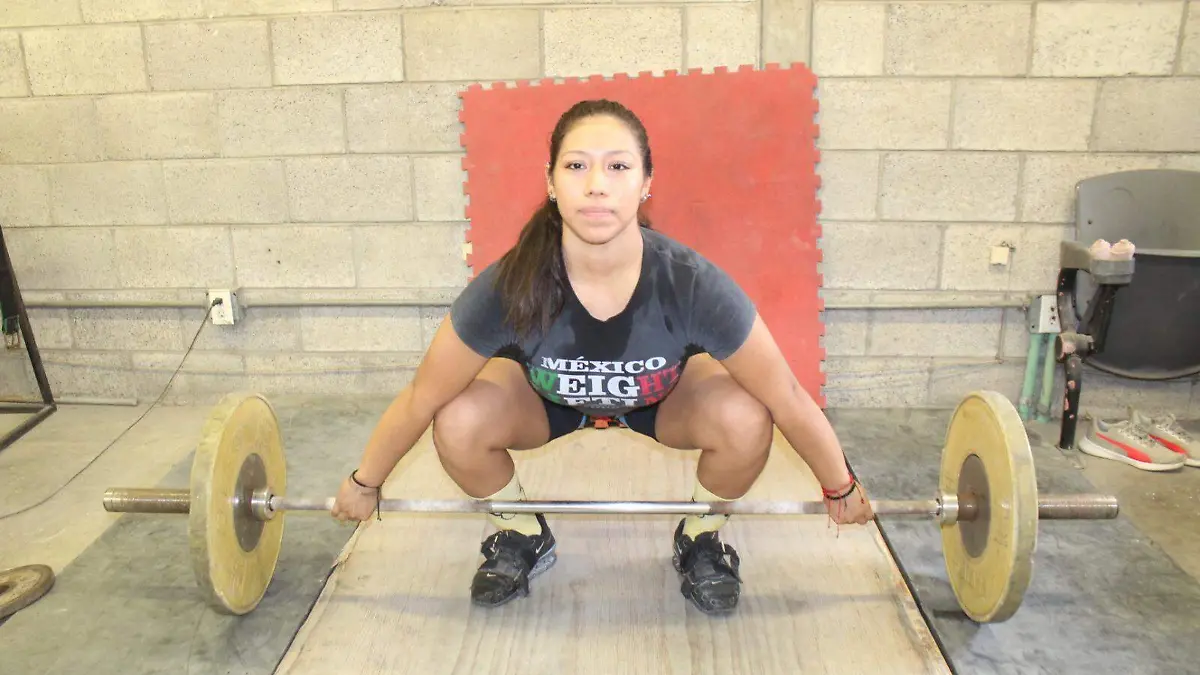 Pesista veracruzana Jessica Jarquín González