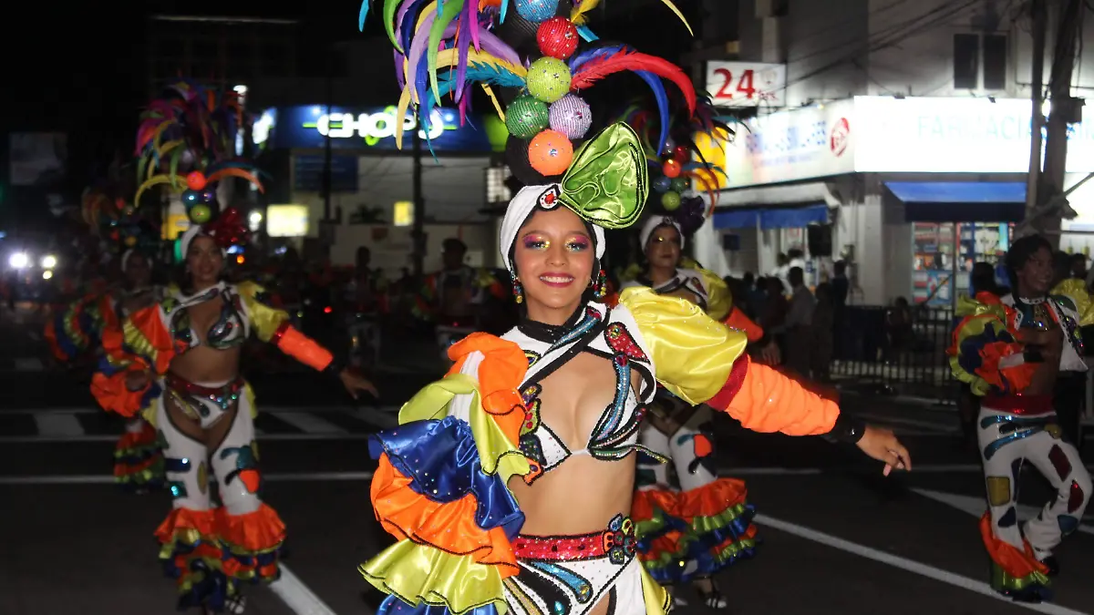 Comparsa Expresión Latina 