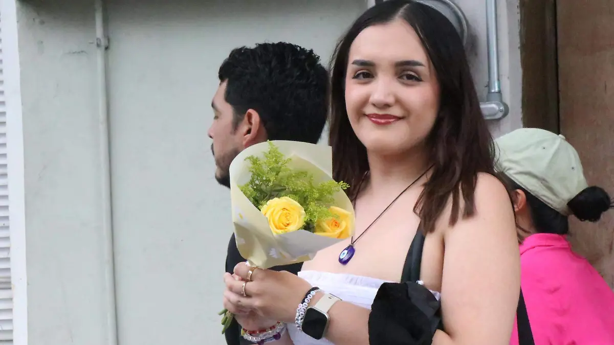 Regalar flores amarillas se ha convertido en una tradición 