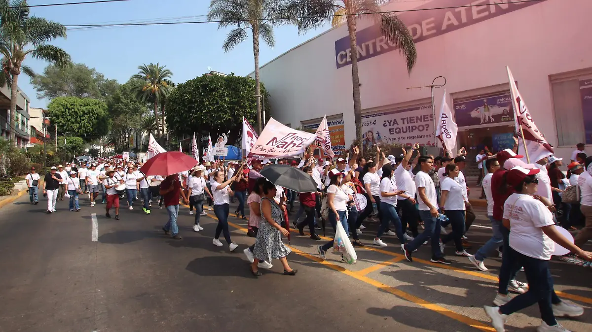 Morena (2)