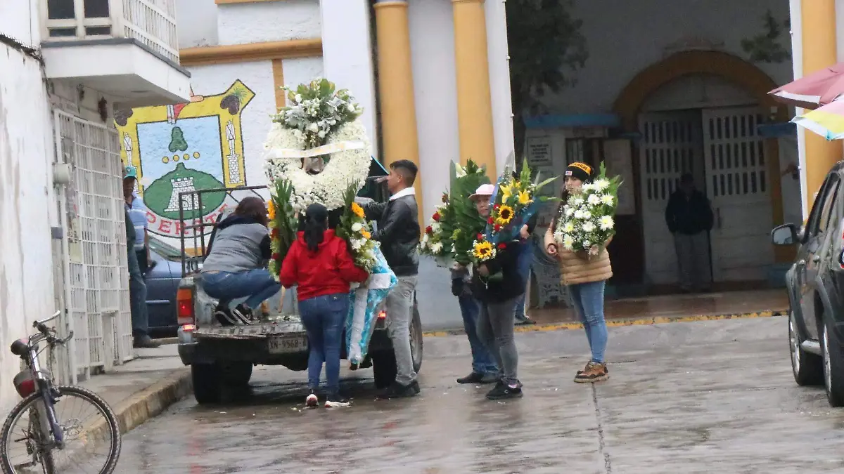 Despiden a Jesús Israel, joven de Perote asesinado en el CCH de la UNAM en Ciudad de México 
