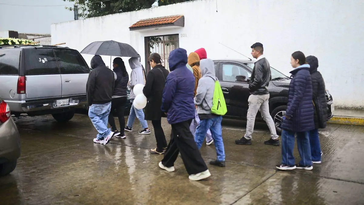 Despiden a Jesús Israel, joven de Perote asesinado en el CCH de la UNAM en Ciudad de México 