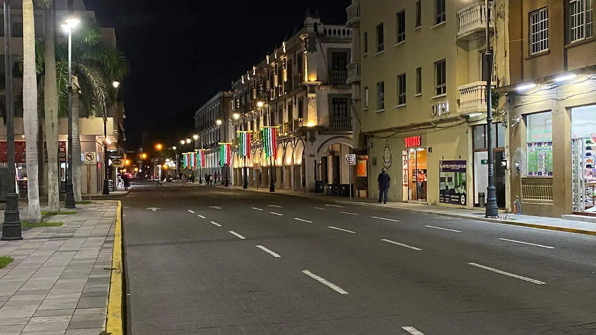 Cierran puente Morelos