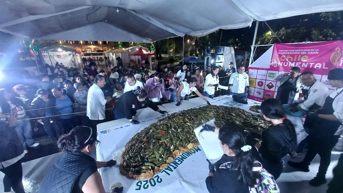 Monumental Chile Xalapeño