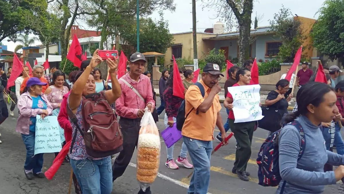 Marcha y protesta de antorchistas en Xalapa