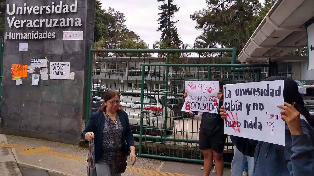Humanidades UV en Xalapa se une a paro activo 