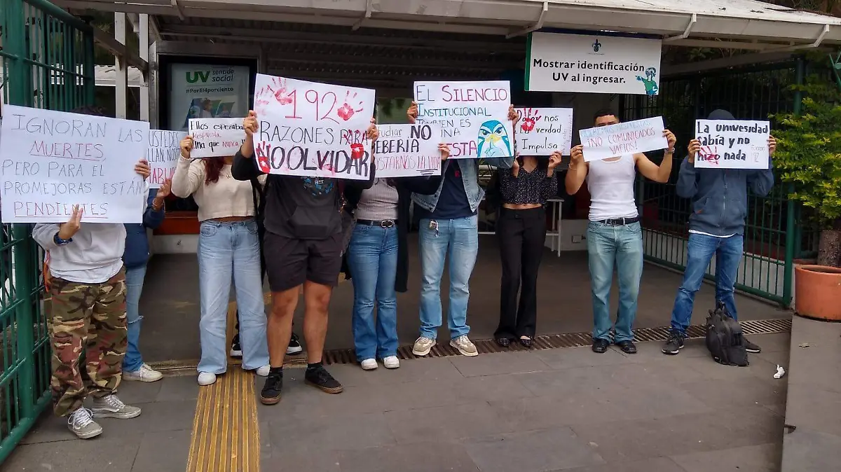 Humanidades UV en Xalapa se une a paro activo 
