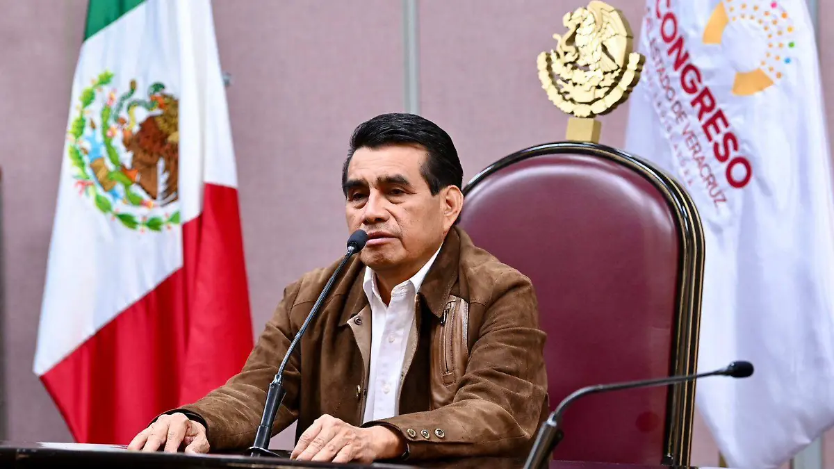 Diputado local Esteban Bautista Hernández 