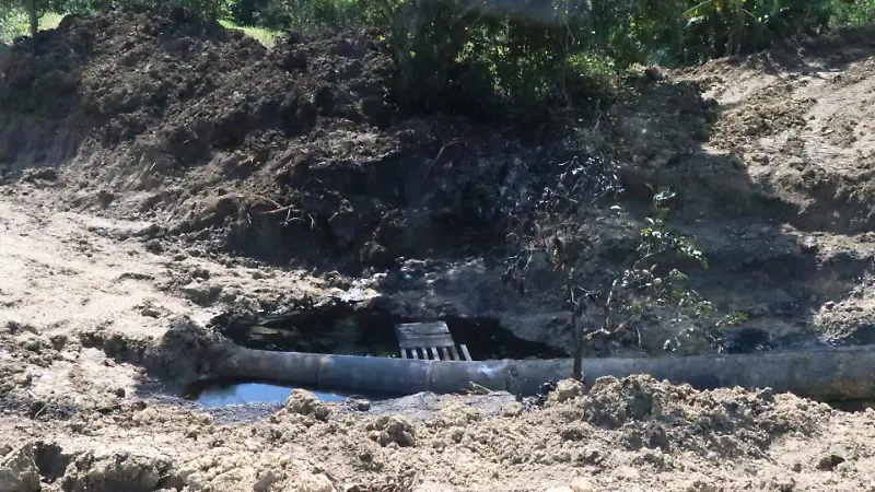 Derrame de hidrocarburo en río Pantepec