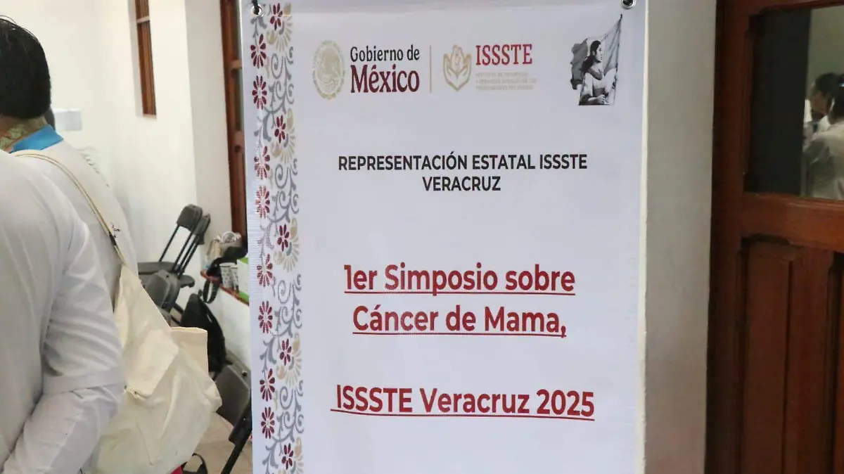 “1er Simposium sobre el cáncer de mama” 