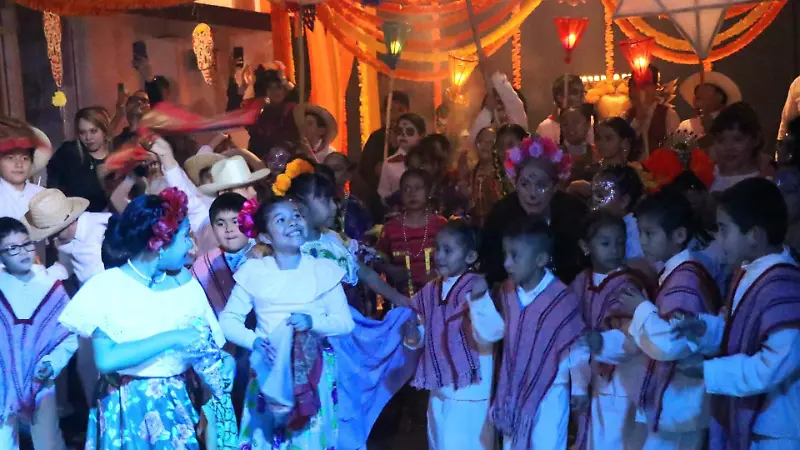 Mini Guelaguetza en Xalapa
