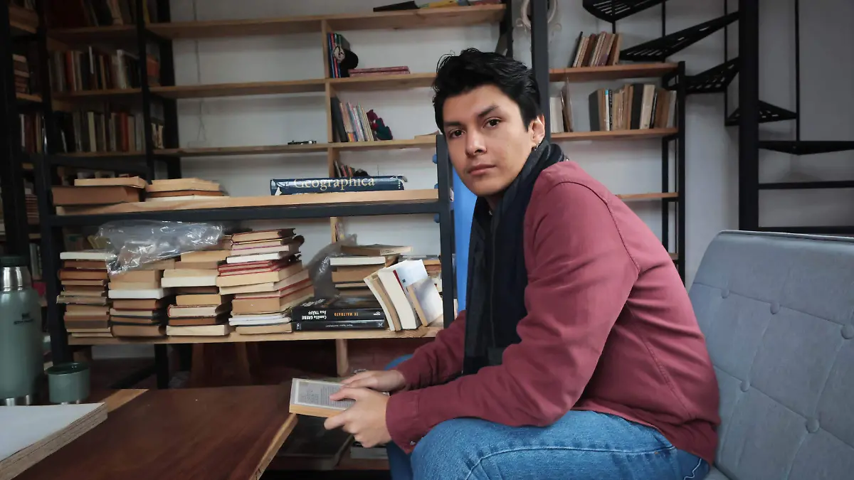 Jorge Rivera, librero en Los Argonautas