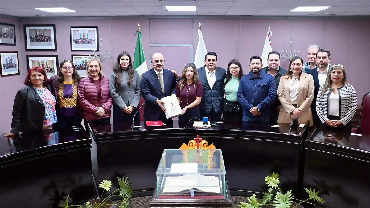 Congreso de Veracruz recibe el Primer Informe de Gobierno