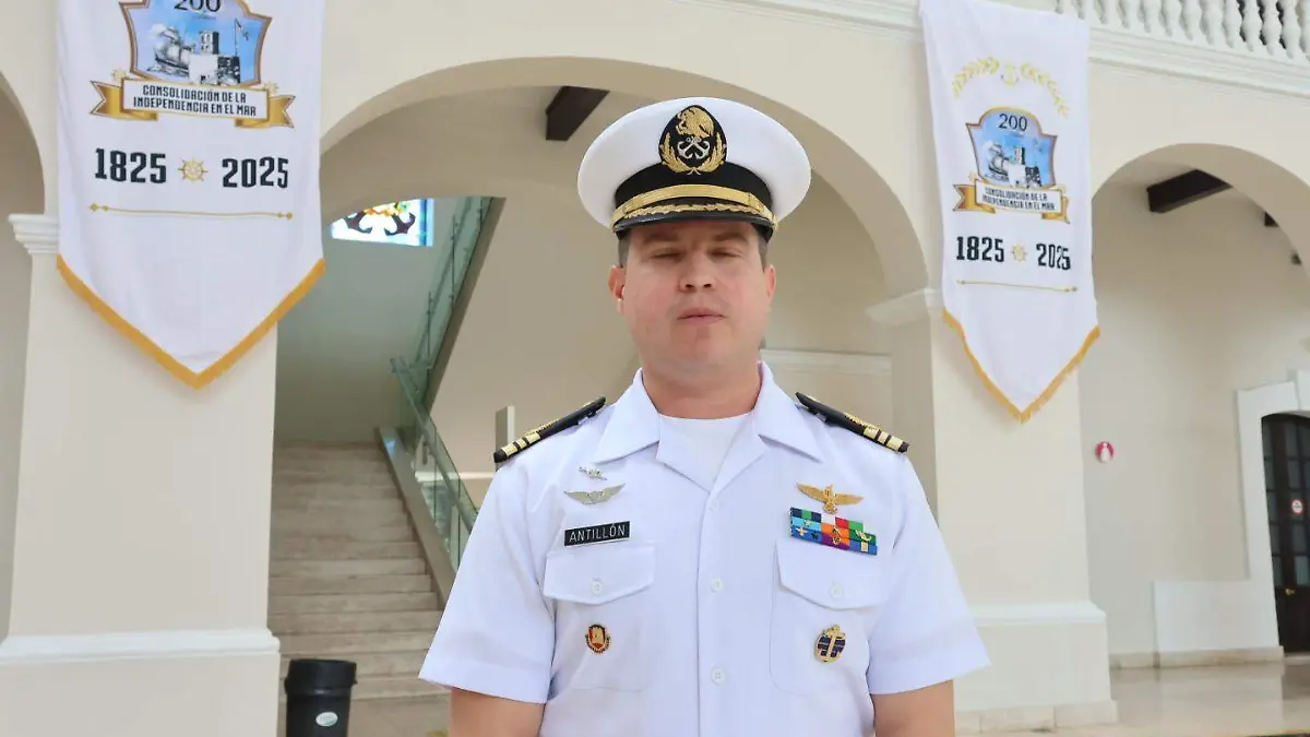 El capitán de Corbeta Cuerpo General Adolfo Tadeo Pineda Antillón