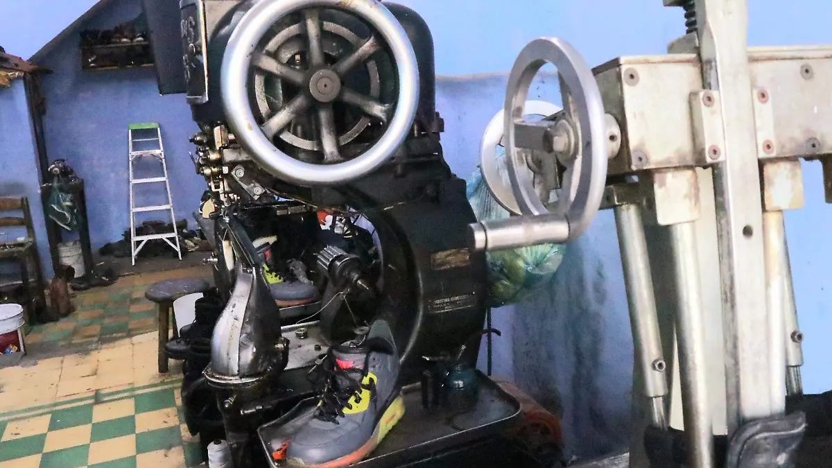 Zapatero | Edgar Aguirre Ramírez