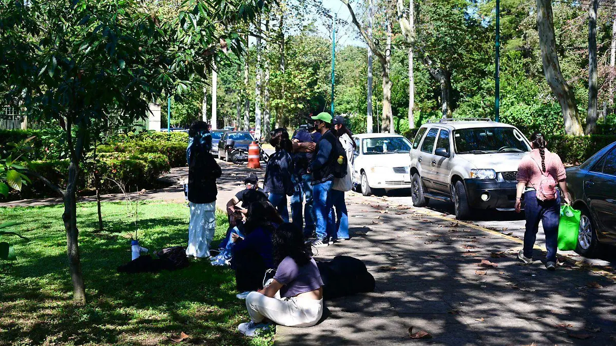 Paro en Psicología UV sigue