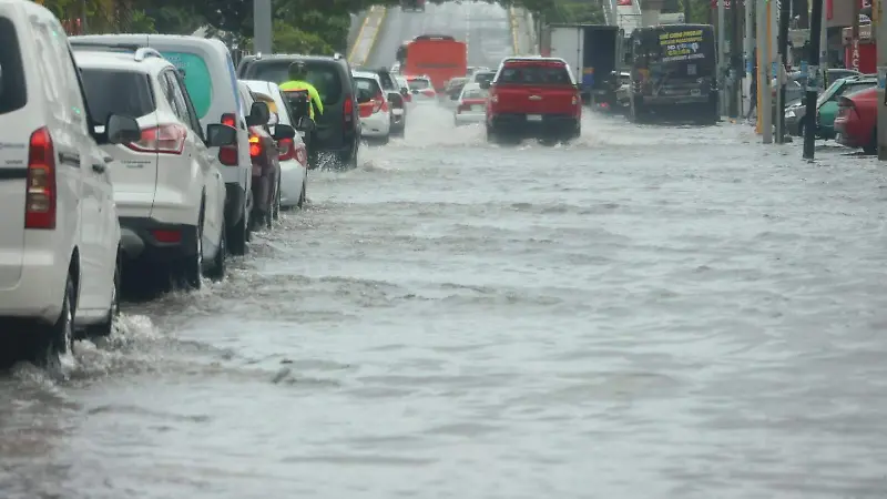 Lluvias continuas en el puerto de Veracruz