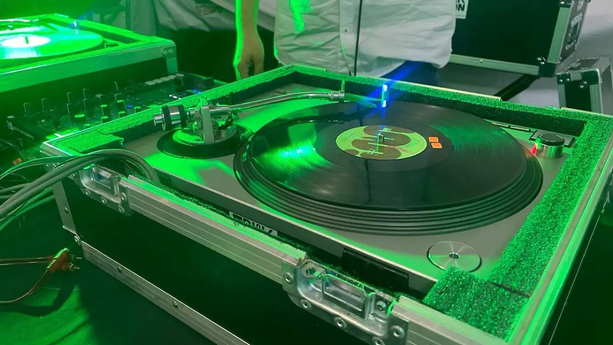 Erick Lickon, el DJ veracruzano