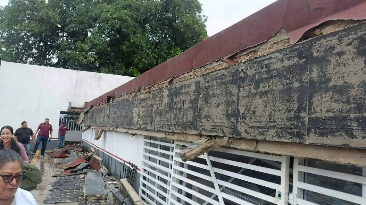 Lluvias y viento causan destrozos en Las Choapas, Veracruz