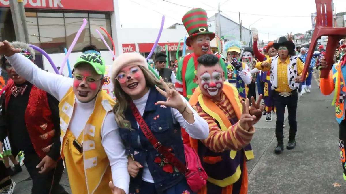 Desfile de payasos en Xalapa