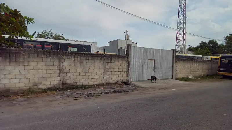 Taller donde reparan camiones Ulúa 