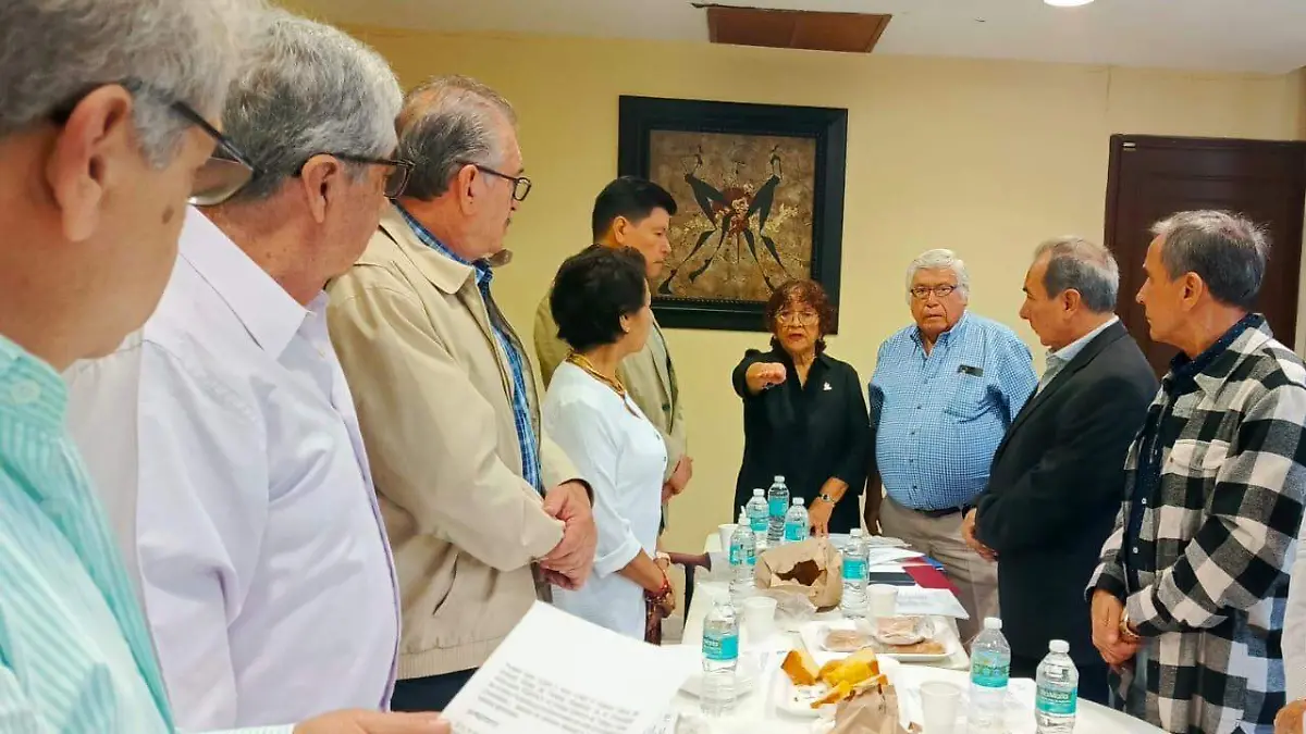 Designan a Rosa María Álvarez como nueva secretaria general del Fesapauv