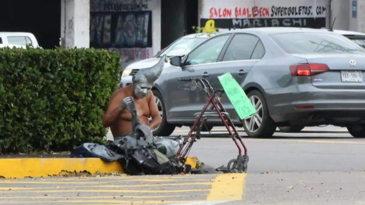 Gilberto Flores Gutiérrez artista callejero