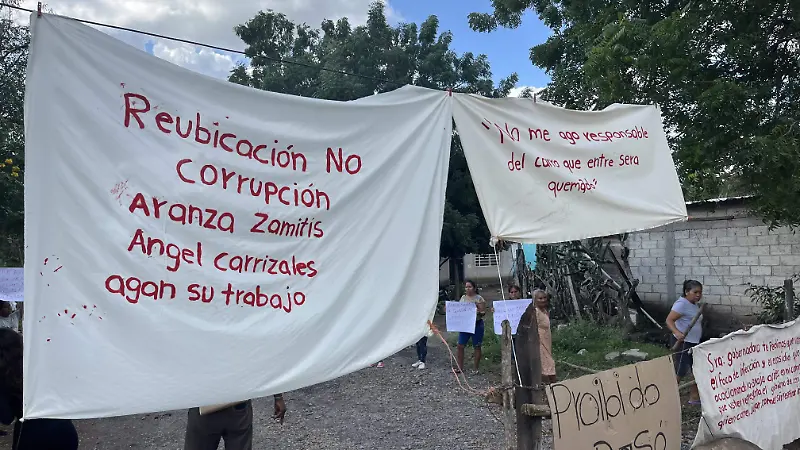 Habitantes de Soledad de Doblado demandan reubicación de granja 