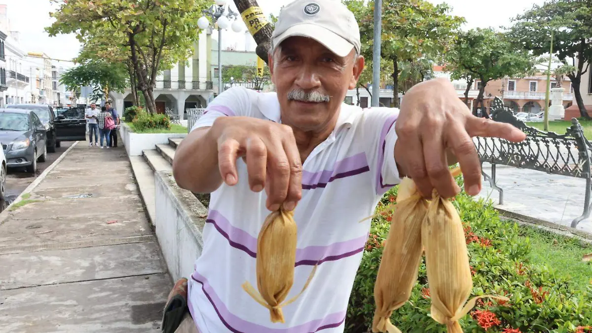 Eugenio Valerio,  vendedor de tamales