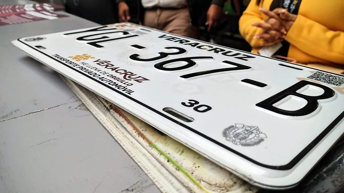 RENÉ-ASPECTOS CARROS