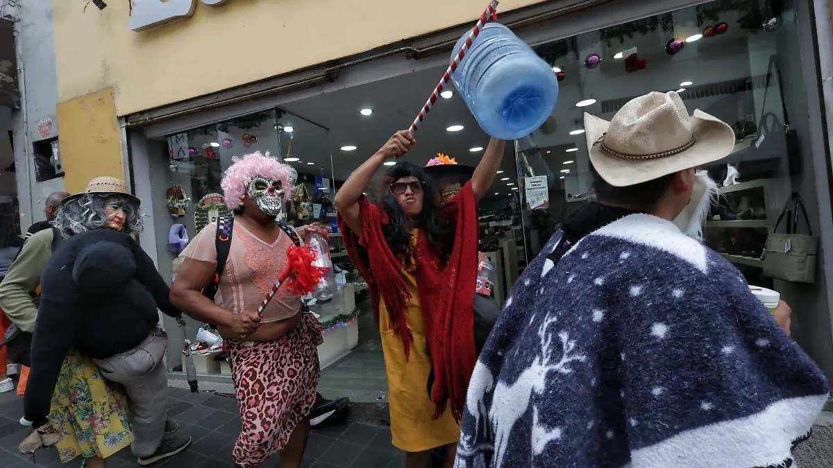 Con alegría se despide el año 2025 en el centro de Xalapa 