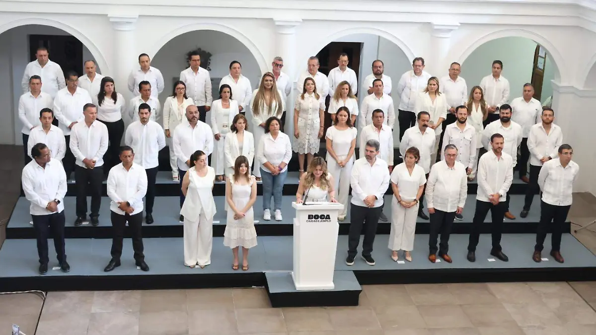 Presentación de directores en el ayuntamiento de Boca de Río