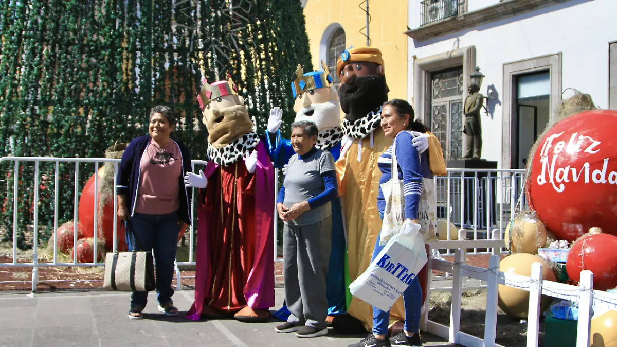 Reyes Magos en Plaza Lerdo de Xalapa 