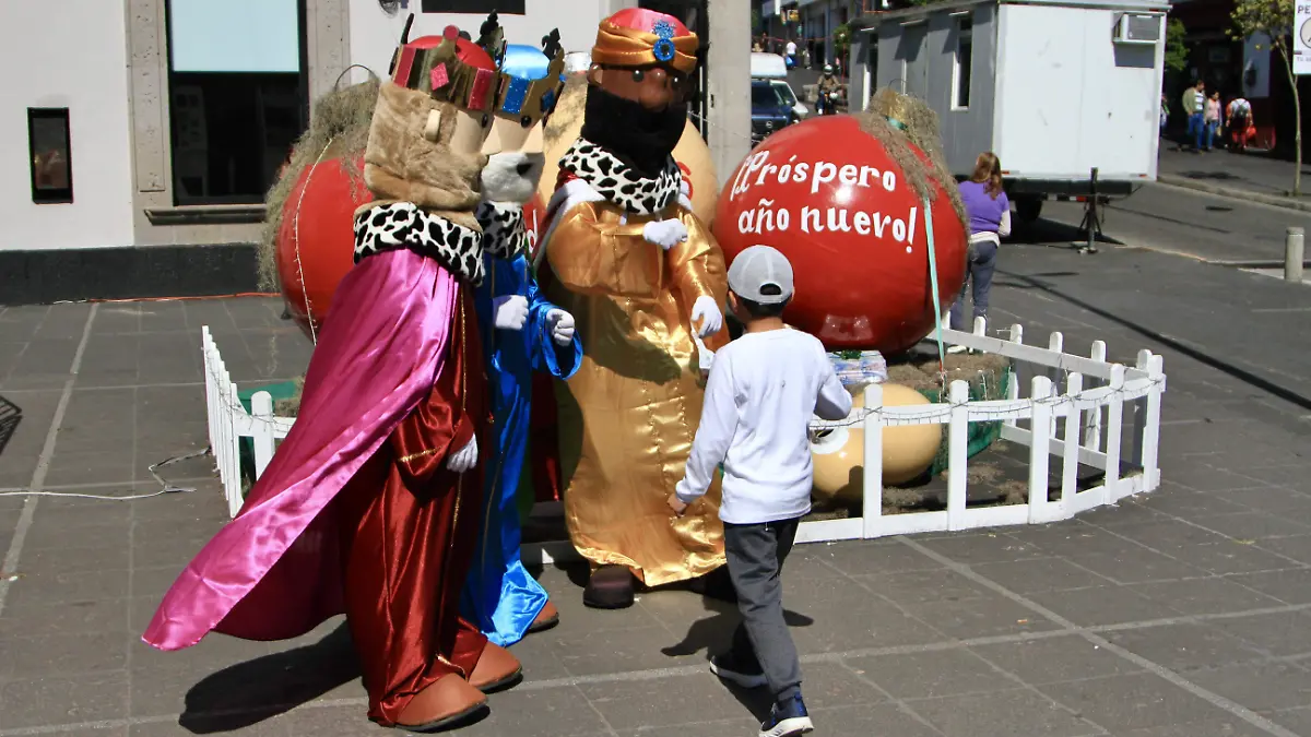 Reyes Magos en la Plaza Lerdo de Xalapa 