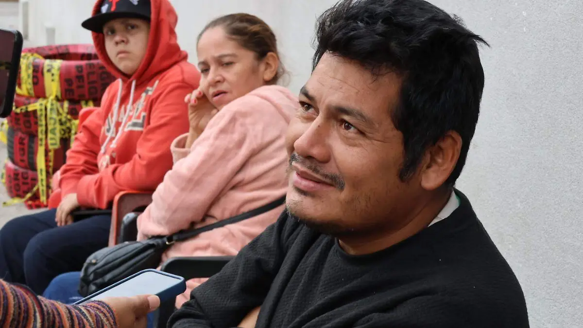 Esperando afuera del hospital general de Veracruz 