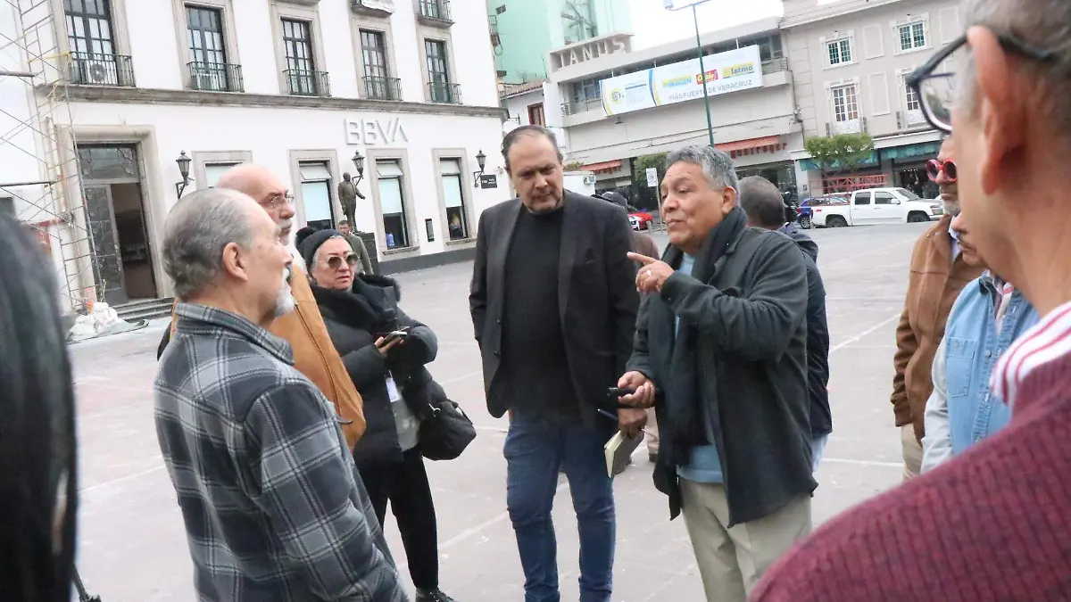 Arquitectos y académicos supervisan trabajos de rehabilitación de la Catedral de Xalapa 