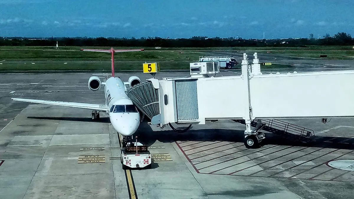 FOTOS RAUL SOLIS-AEROPUERTO