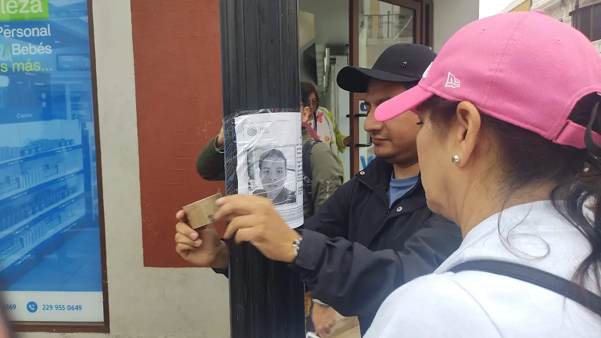 Marina Mata Vera, trata de localizar a su hijo Jesús Muñoz Mata 