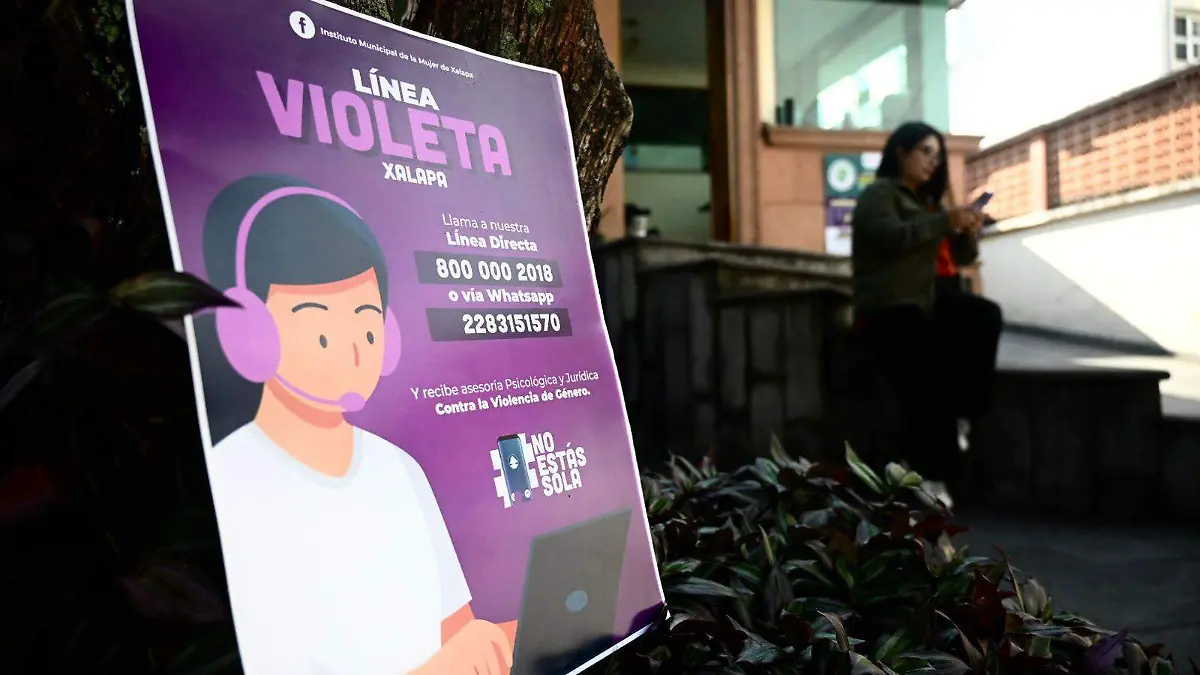 Cartel violeta