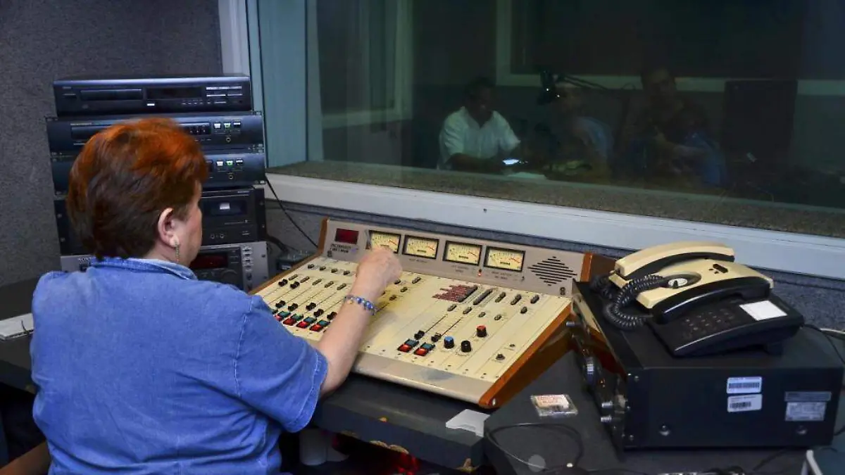 Radio UV