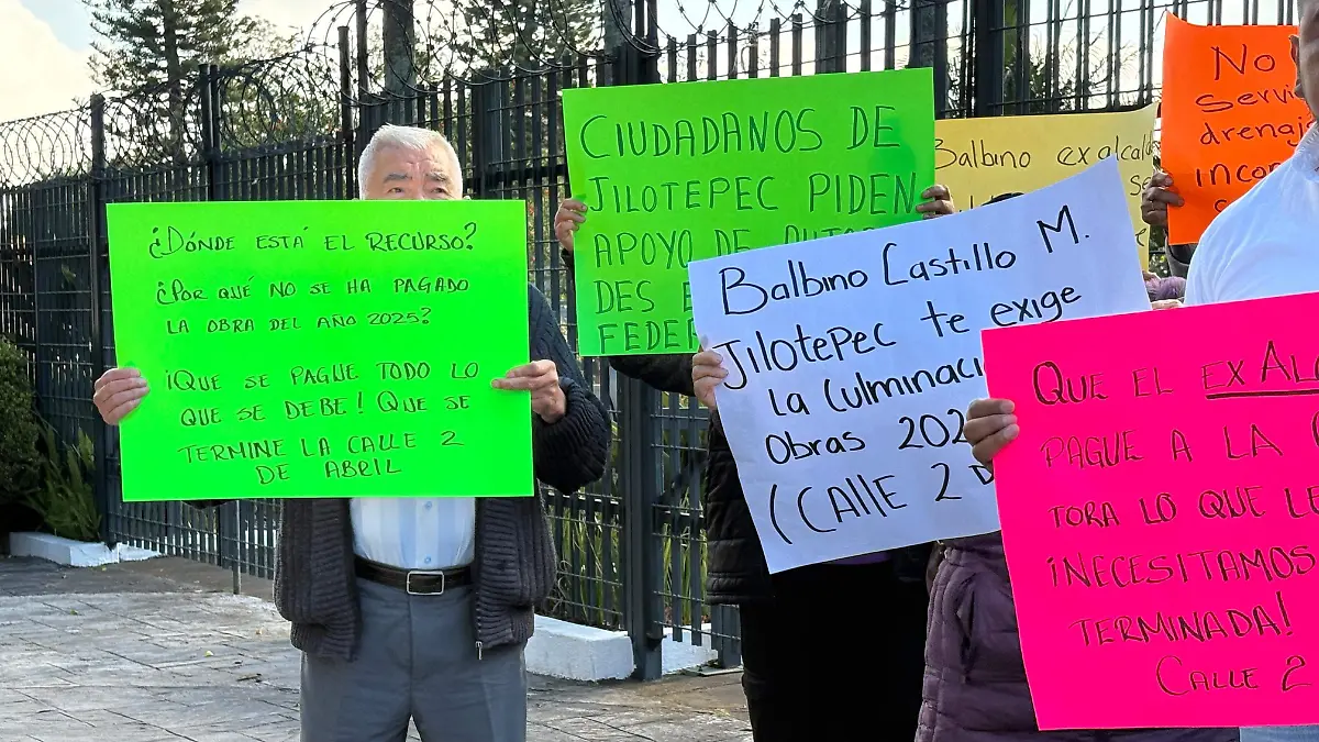 Manifestación afuera del Congreso