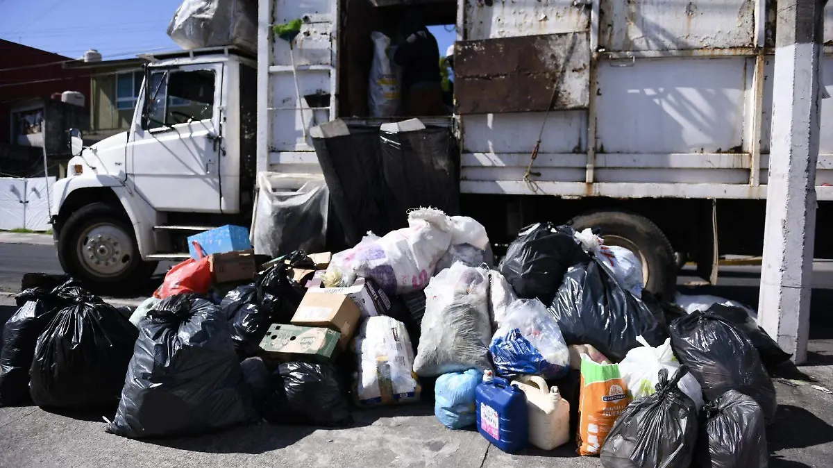 RENÉ-CAMIONES Y MOTOS