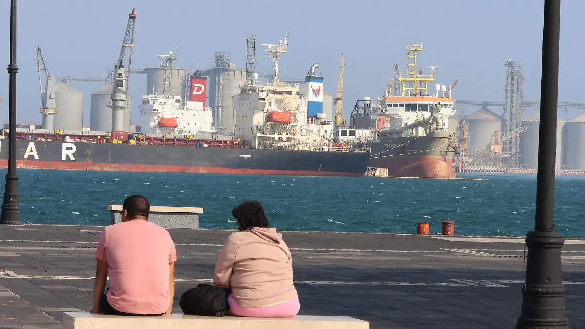 Puerto cerrado a toda navegación 