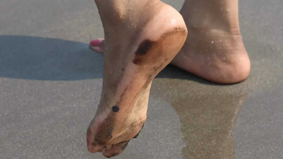 Hidrocaburo en playa de Boca del río