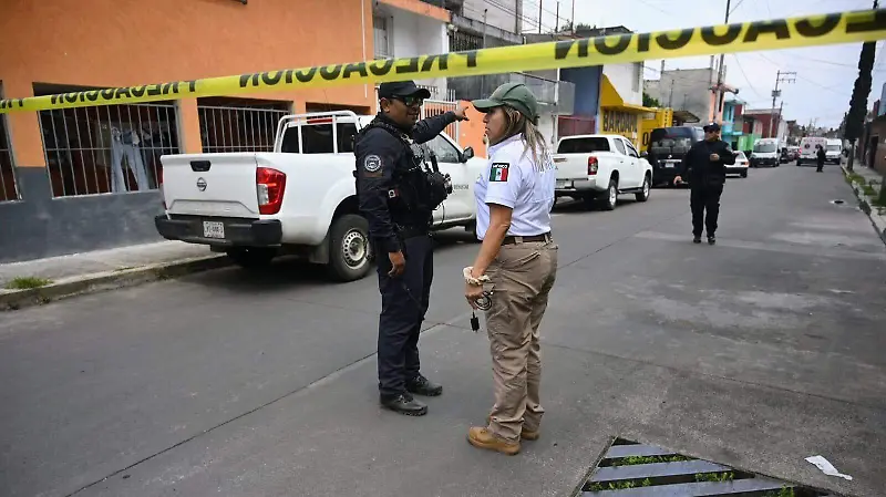 Hallan a migrantes al interior de un tractocamión en Xalapa