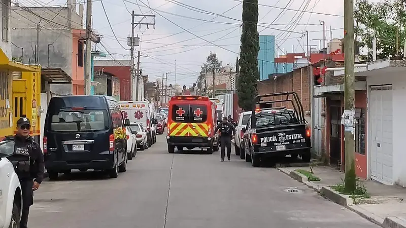 Hallan a migrantes al interior de un tractocamión en Xalapa