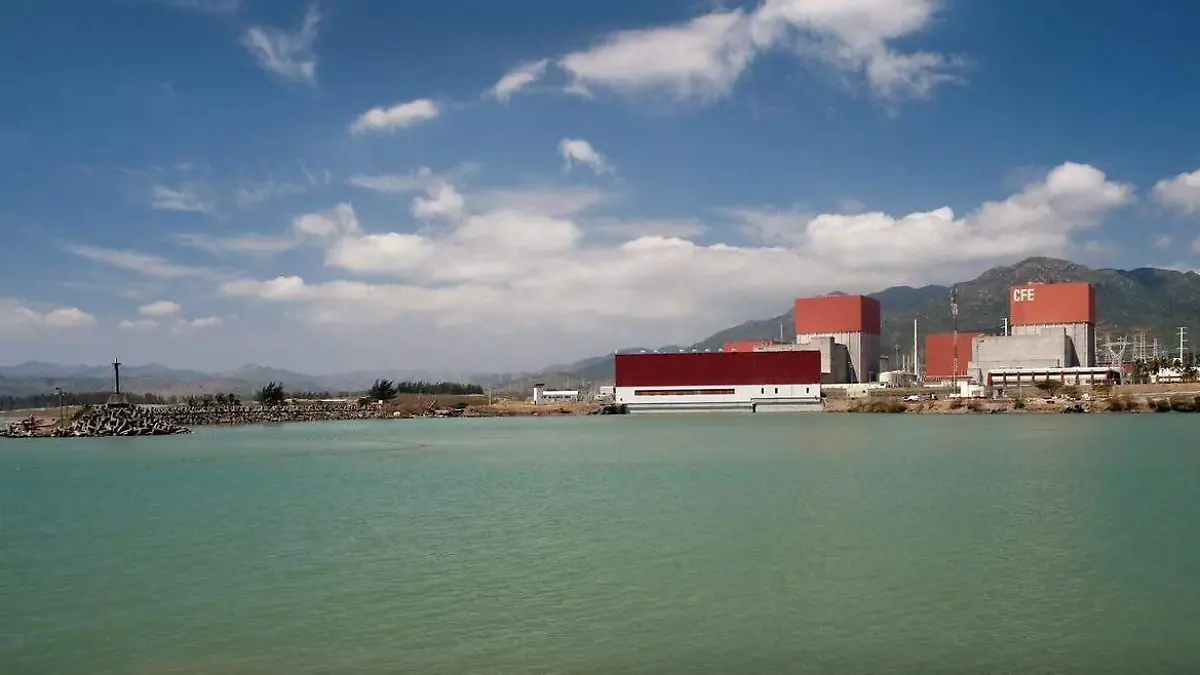 Construcción Laguna Verde