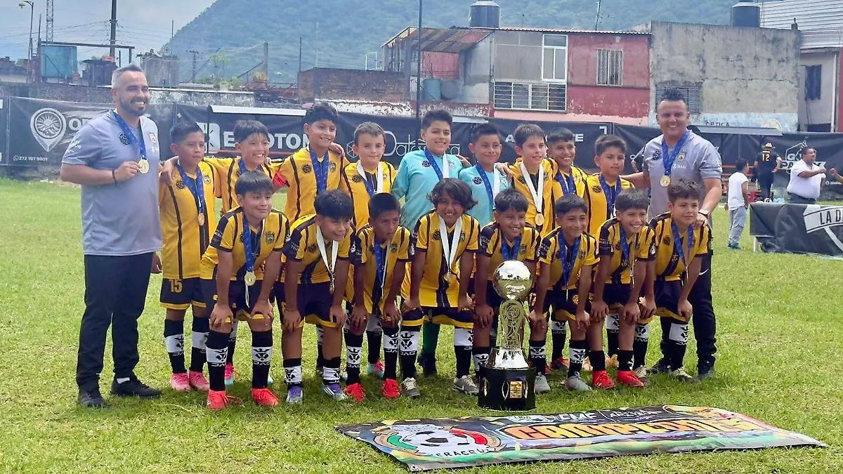 NOMBRES CAMPEON 1