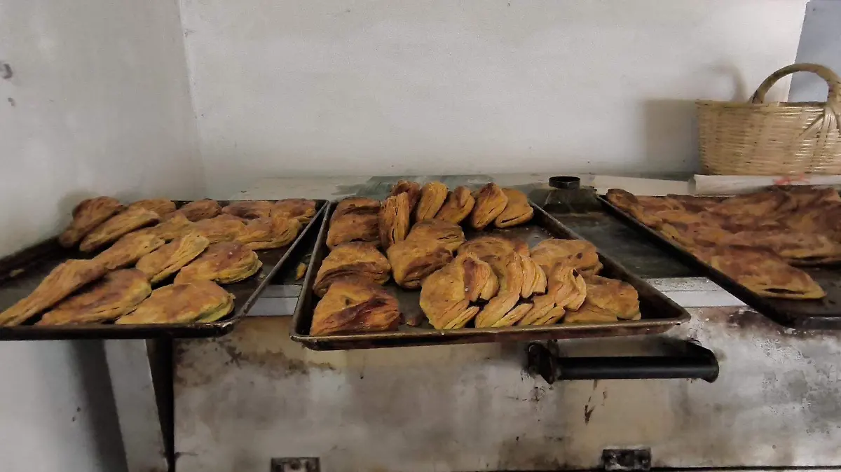 1000307048